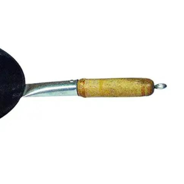 "Versatile" "Ergonomic Handle" "Heat Retention" "robustPan"