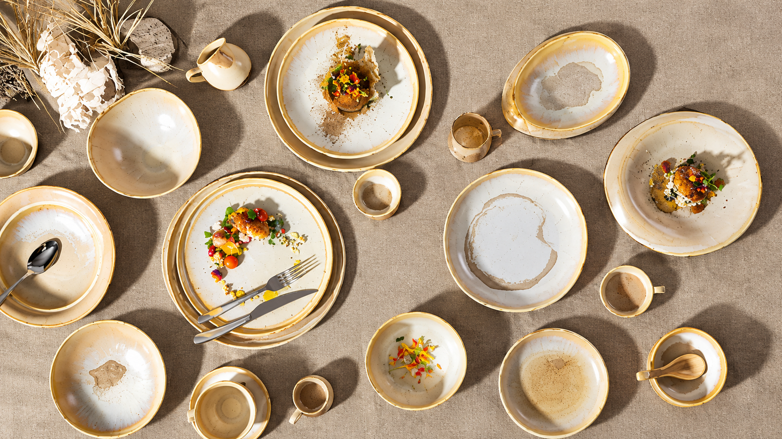 JJY00001 8 inch Brownish Yellow Flat Plate